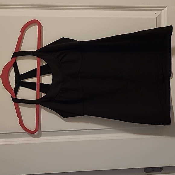 Lululemon Scoop Me Up tank - Picture 1 of 6